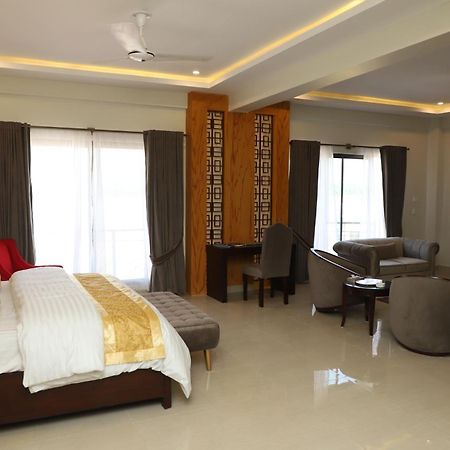 Swat Palace Hotel By Northin Mam Derai Bilik gambar