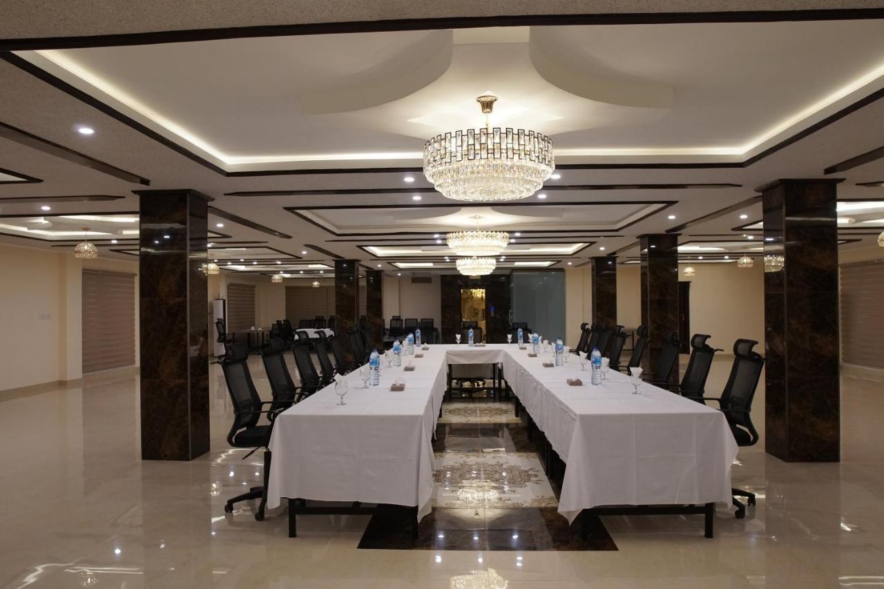 Swat Palace Hotel By Northin Mam Derai Luaran gambar