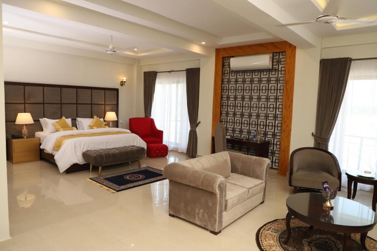 Swat Palace Hotel By Northin Mam Derai Luaran gambar